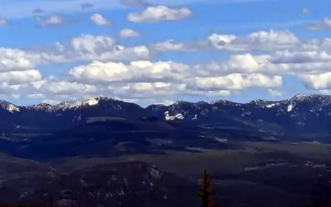 Panoramic Monashee Mountains view